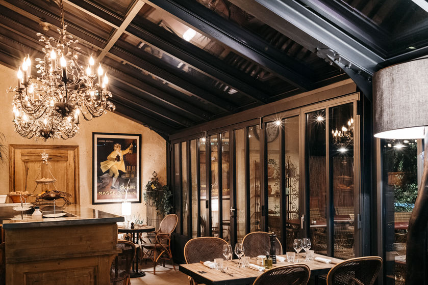 Aux Ateliers Un restaurant du Guide MICHELIN MaussanelesAlpilles