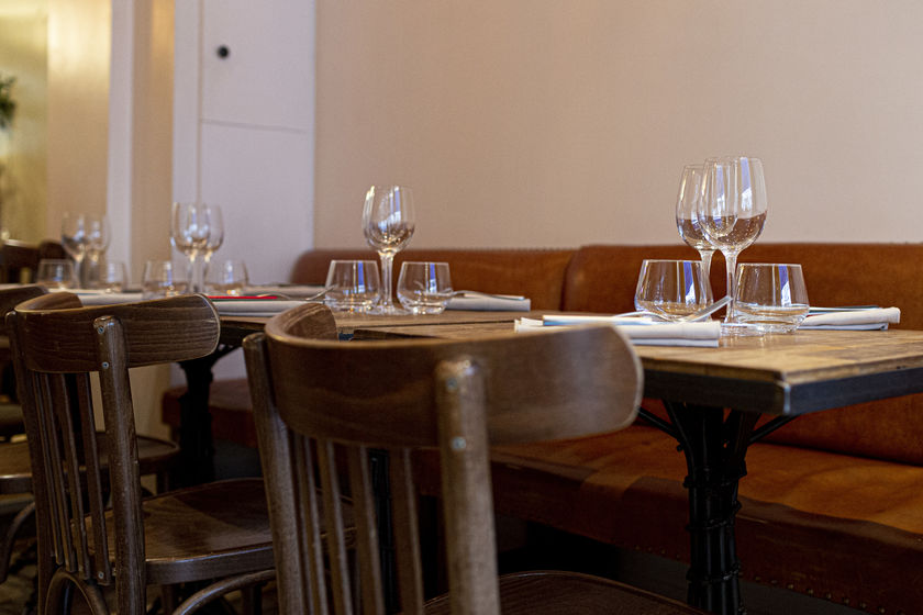 Aux Plumes 45 Rue Boulard 75014 Paris Aux Plumes - Un restaurant du Guide MICHELIN - Paris