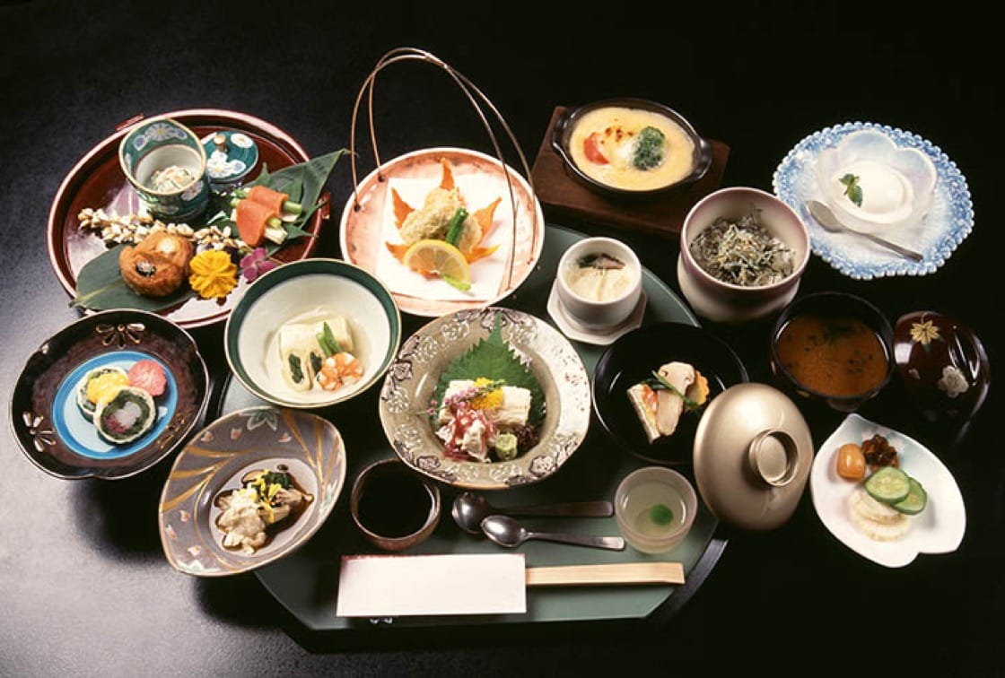 Kaiseki Ryori - Japanese haute cuisine course meals