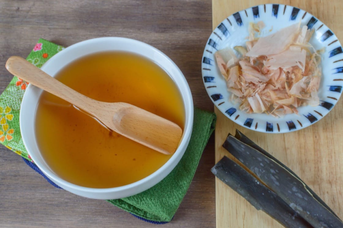 Japanese Dashi Broth Recipe (Easy 3-Ingredients)