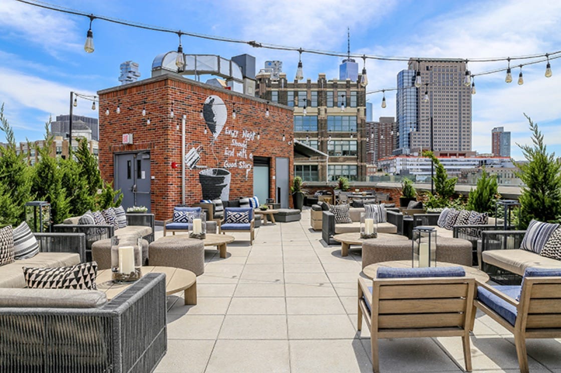 The new rooftop digs atop the Arlo SoHo. (Photo courtesy of Arlo Hotels.) 