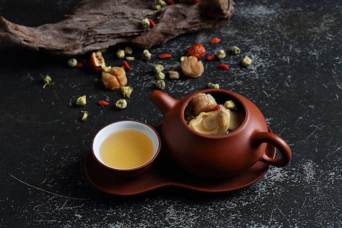 Double boiled Conpoy and Chrysanthemum Soup with Pearl Abalone (Pic: Crystal Jade Jiang Nan)