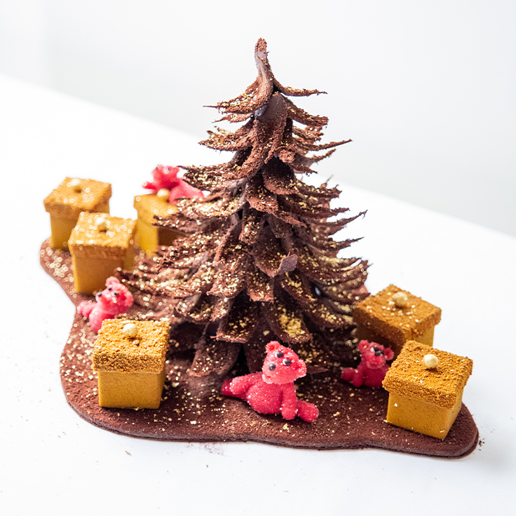 La bûche d'Angelo Musa et Alexandre Dufeu au Plaza Athénée ©Pierre Monetta