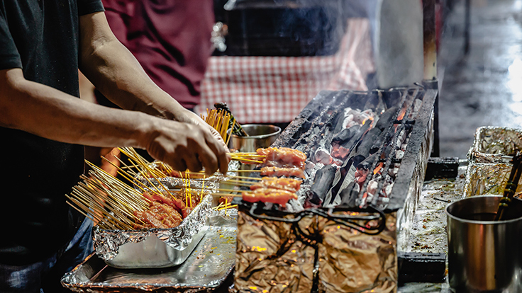 Lau Pa Sat hawker center, Singapore. Photo © Aaron Massarano/iStock