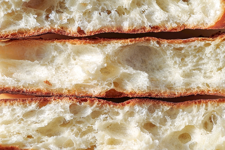 Inside French baguettes. (© Shutterstock)