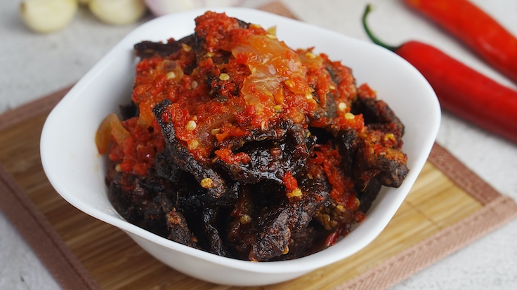 Paru Goreng is considered an Indonesian and a Malay delicacy made with beef lungs.