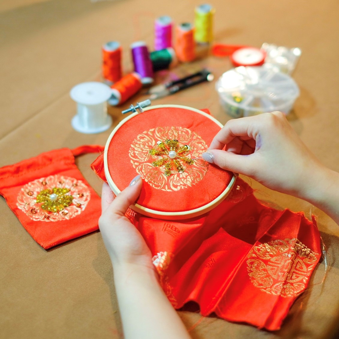 Chinese embroidery workshop at The Peninsula Hong Kong (Photo: Courtesy of The Peninsula Hong Kong)