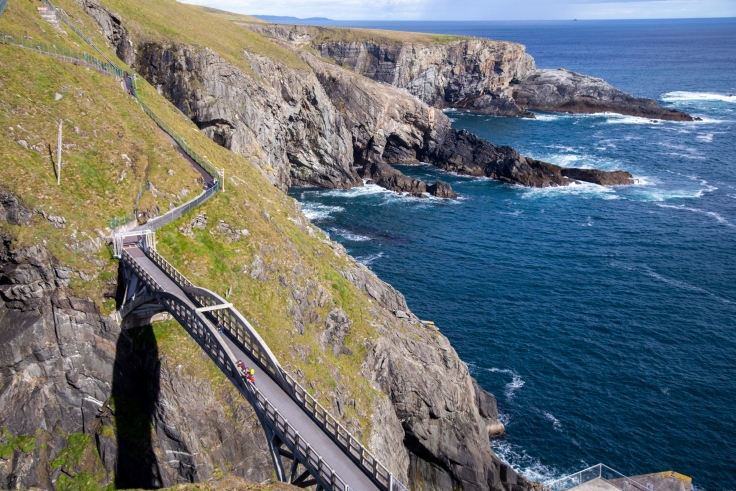 Mizen Head, County Cork (© iStock/cabuscaa)