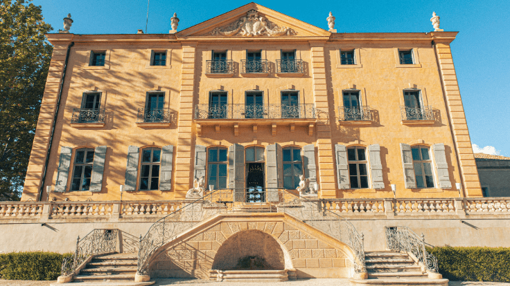 Le Domaine de Fonscolombe baigné de soleil © Florian Domergue