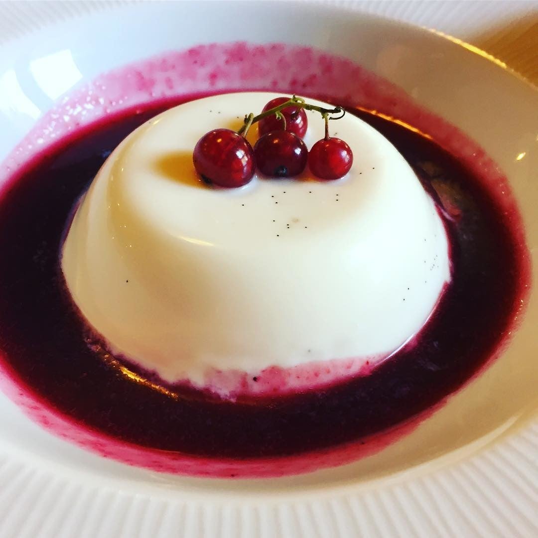 Las materias primas de proximidad dominan la cocina de Casa Chongastán © missecourbanita/Instagram