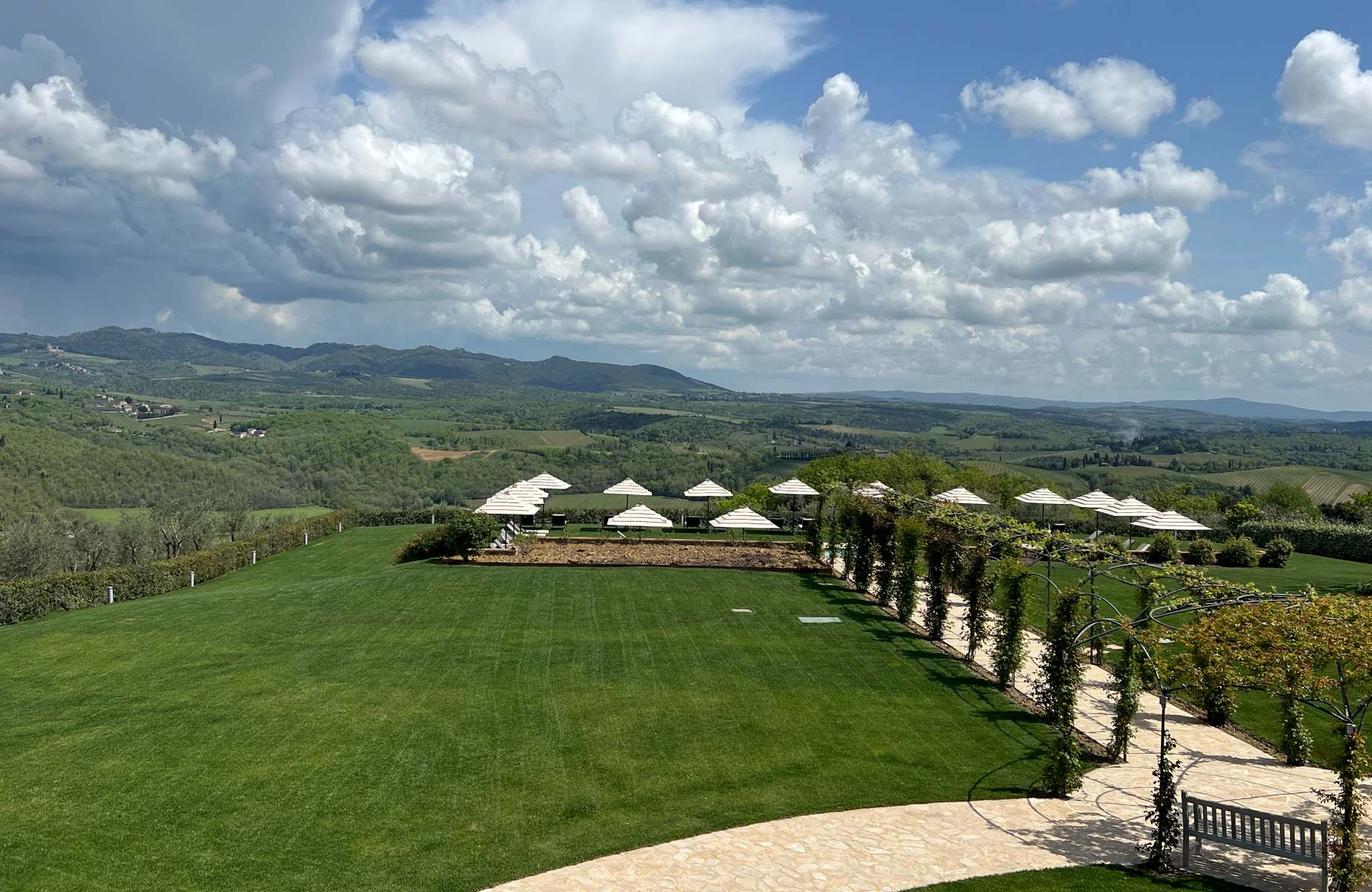 Vista del Chianti da The Club House