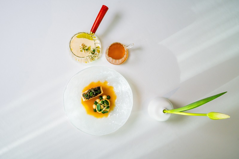 Com uma Estrela MICHELIN, o restaurante Pedro Lemos oferece pratos contemporâneos com um toque pessoal. © DR/Pedro Lemos