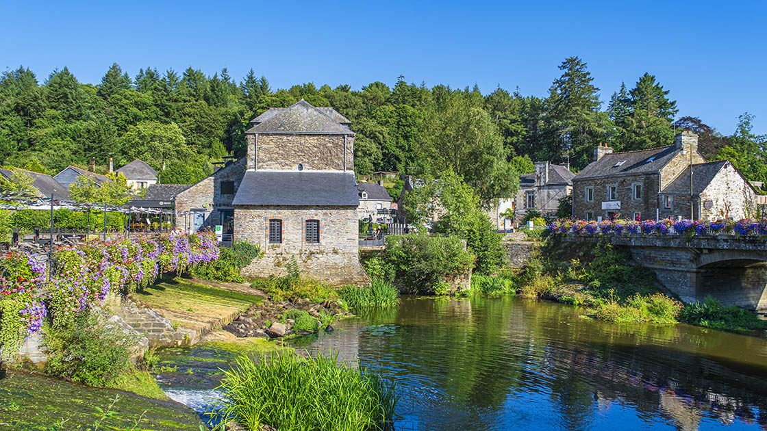 La Maison Yves Rocher sur les bords de l'Aff. © GUIZIOU Franck / hemis.fr