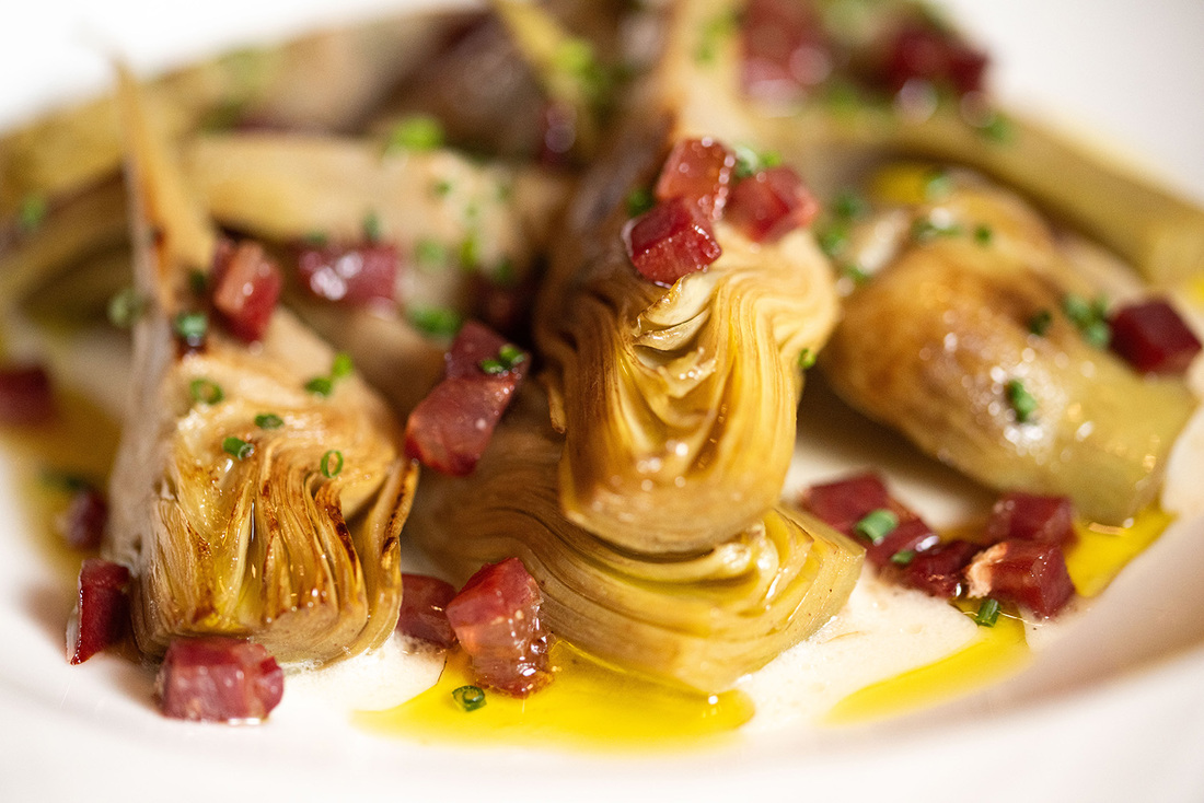 Las Lías Bilbao propose des tapas et des portions aux saveurs typiquement basques. © Las Lías Bilbao