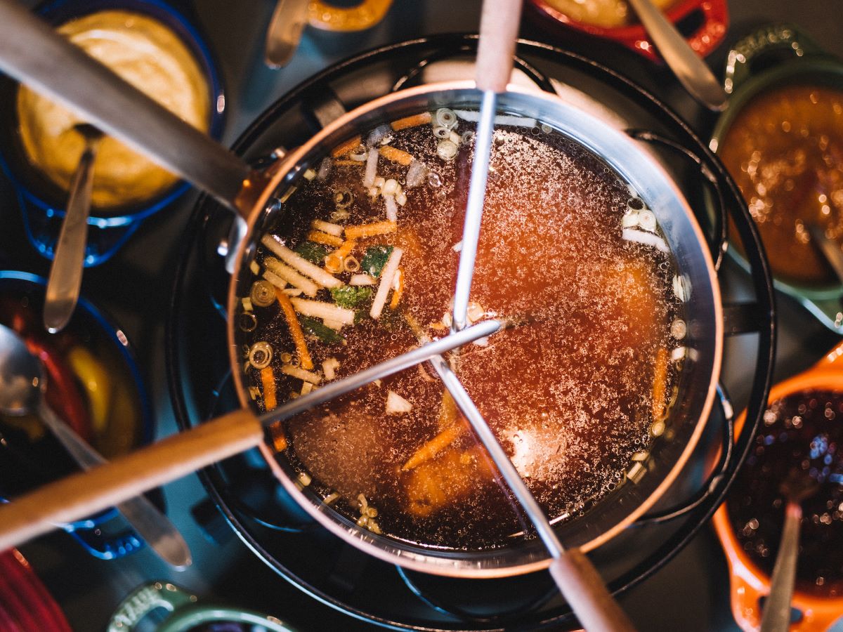 Fondue Chinoise in den Rote Wand Stuben © Rote Wand Gourmet Hotel I Ingo Pertramer 