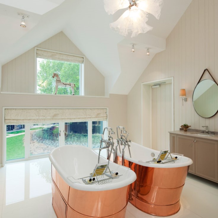 Deep double bathtubs for the ultimate in relaxation. © Coworth Park, Dorchester Collection