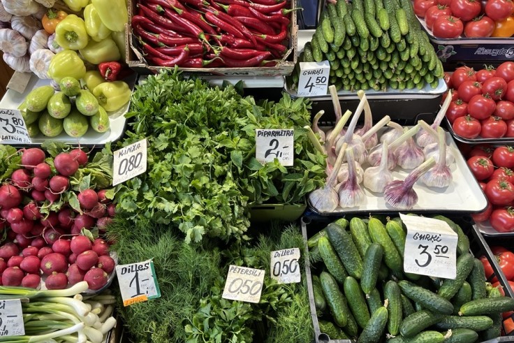 Herbs and vegetables at Riga Central Market (© Michelin)