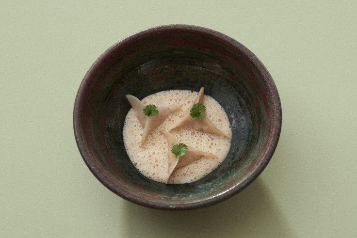 A dish of prawn with kohlrabi at Pajta (© Pajta)