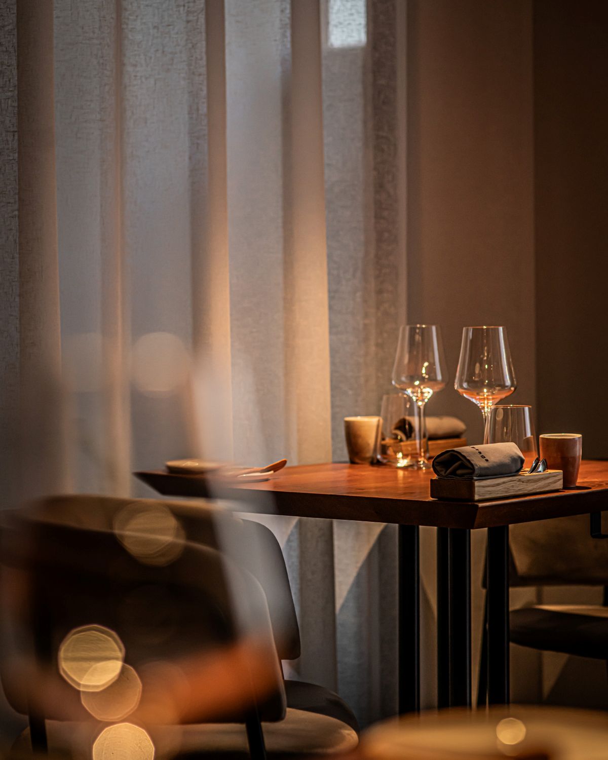 The restaurant's elegant interior. © hub.praga