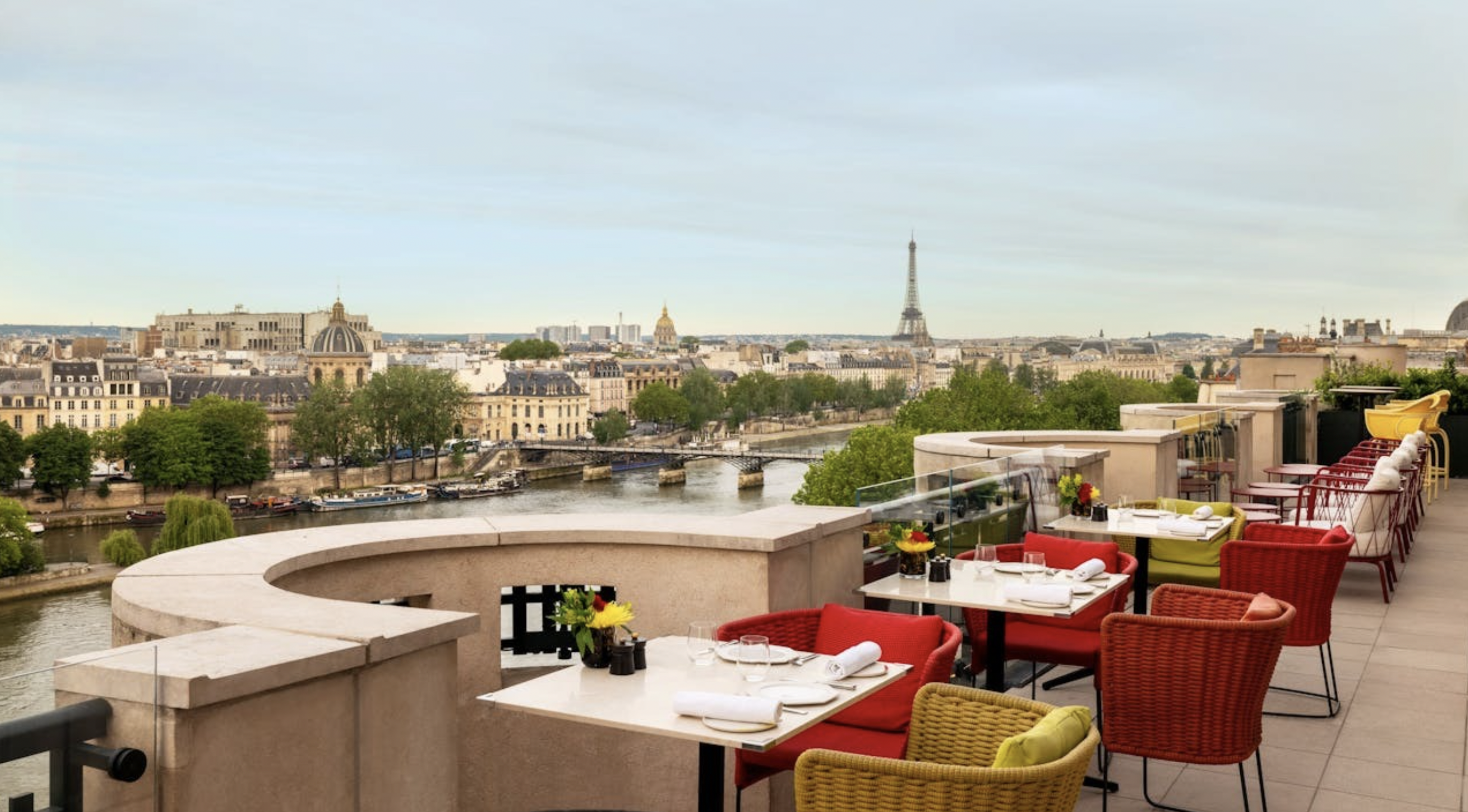 © Le Tout-Paris
