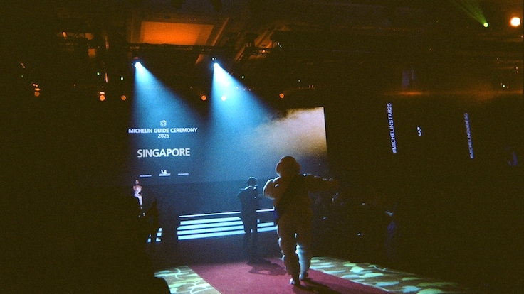 Bibendum enters the Marina Bay Sands Ballroom (Photo by Cheung Siu Kong of 1-Star Summer Pavilion)