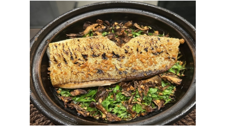 Iru Den's Seasonal Claypot Rice