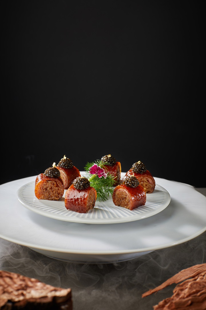 魚子醬八寶烤鴨卷 caviar roasted duck roll 永翠宮 Lakeview Palace.jpg