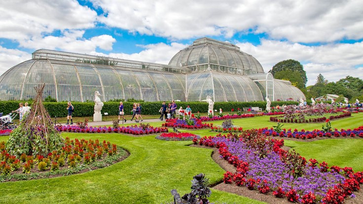 Kew Gardens in all its colourful glory. © tupungato/iStock
