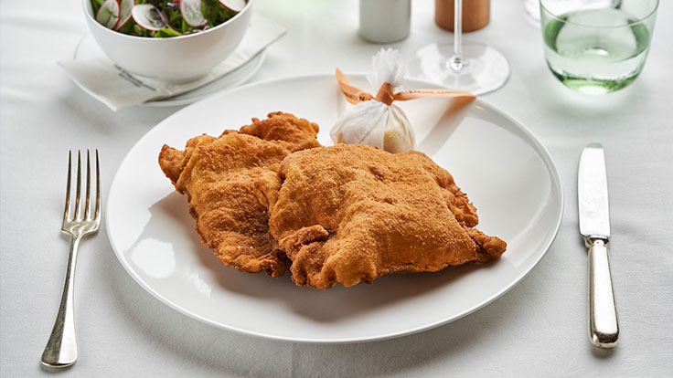 Wiener Schnitzel in the Beletage at Zum Schwarzen Kameel © Herbert Lehmann Beletage Zum Schwarzen Kameel