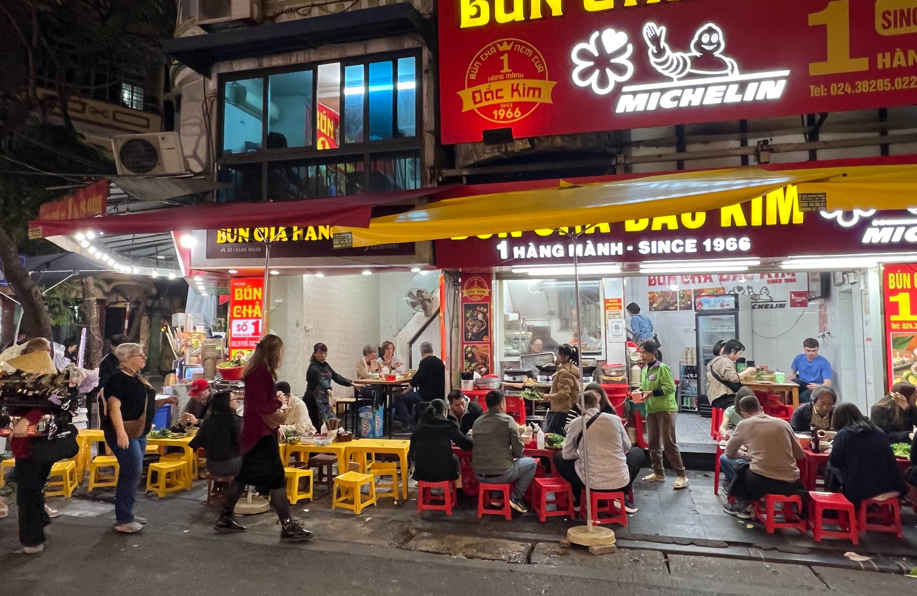 Il Bib Gourmand Bún Chả Đắc Kim (Hang Manh Street)