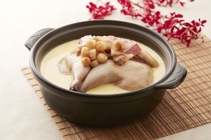 The Guest House on the 17th and 18th floors of the Sheraton Grand Taipei Hotel specializes in Huai Yang and Sichuan cuisine. (©廖家威/MICHELIN)