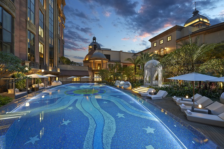 At Mandarin Oriental Taipei, guests are treated to the brand’s famed attention to detail and meticulous service.