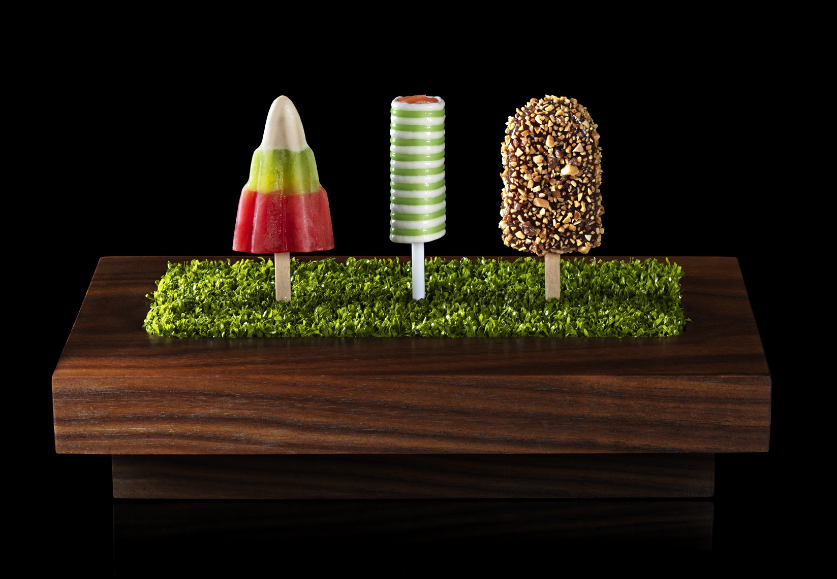 A Fat Duck dish riffing on the nostalgia of your favourite childhood ice lollies. © Fat Duck