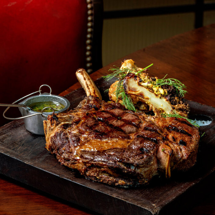 Prime rib with bone, aged for 45 days, from Elena restaurant. © Four Seasons Hotel Buenos Aires/Elena