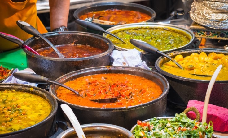 Curries on sale at Brick Lane Market. © Victor Huang/iStock