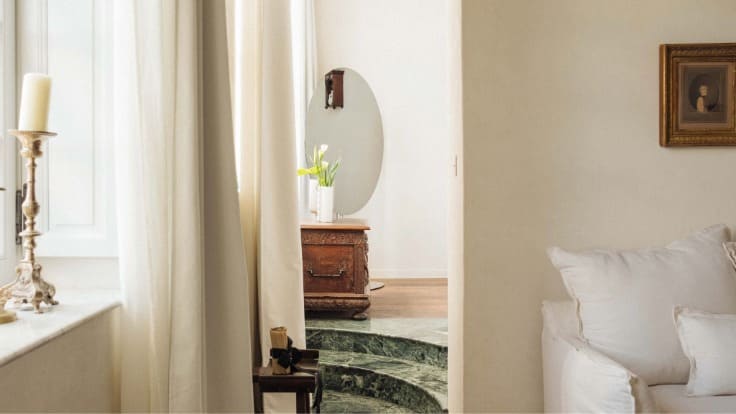 Le mobilier chîné tutoie les exigences de confort les plus élevées © Le Mouflon d'Or