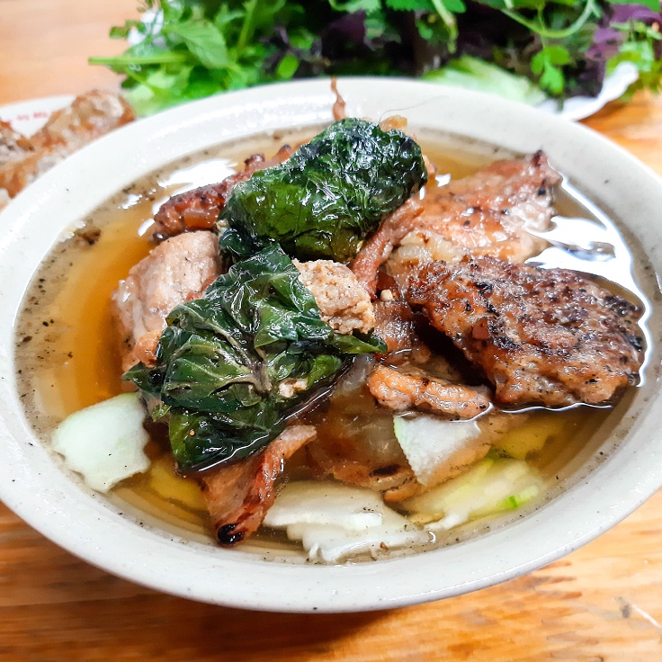 Bun cha, Hanoi's signature dish. (© Michelin)