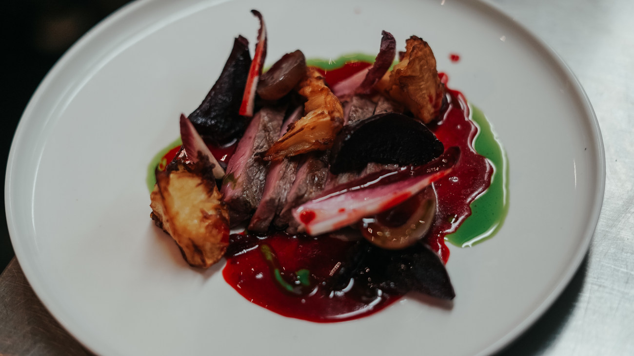 Eetkamer Lamens ©Redrum