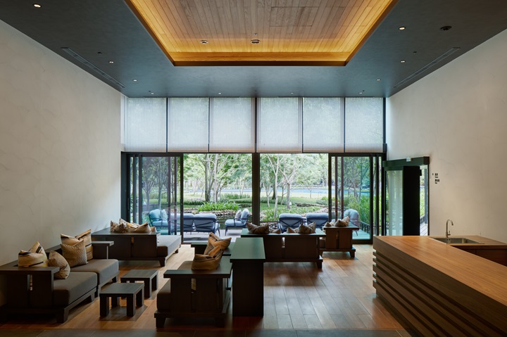 The yuagari area — a post-bath relaxation space near the communal bath.