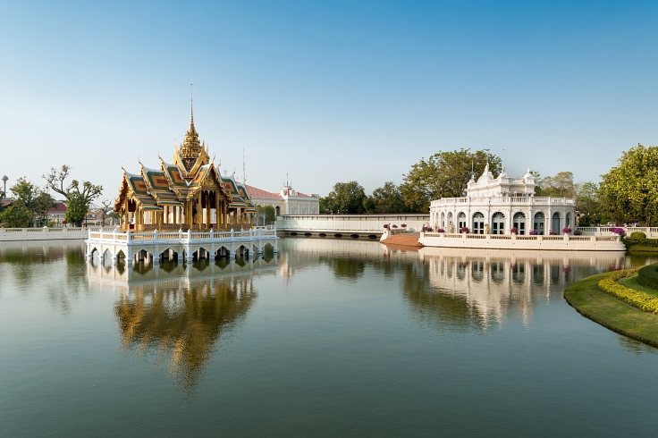 Bang Pa-In Palace whispers tales of Thailand’s royal yesteryears. (© Shutterstock)