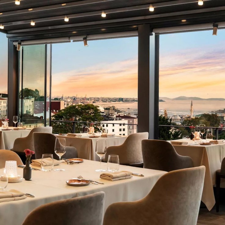 The view of the Istanbul skyline from the dining room at Nicole. © Under Construction