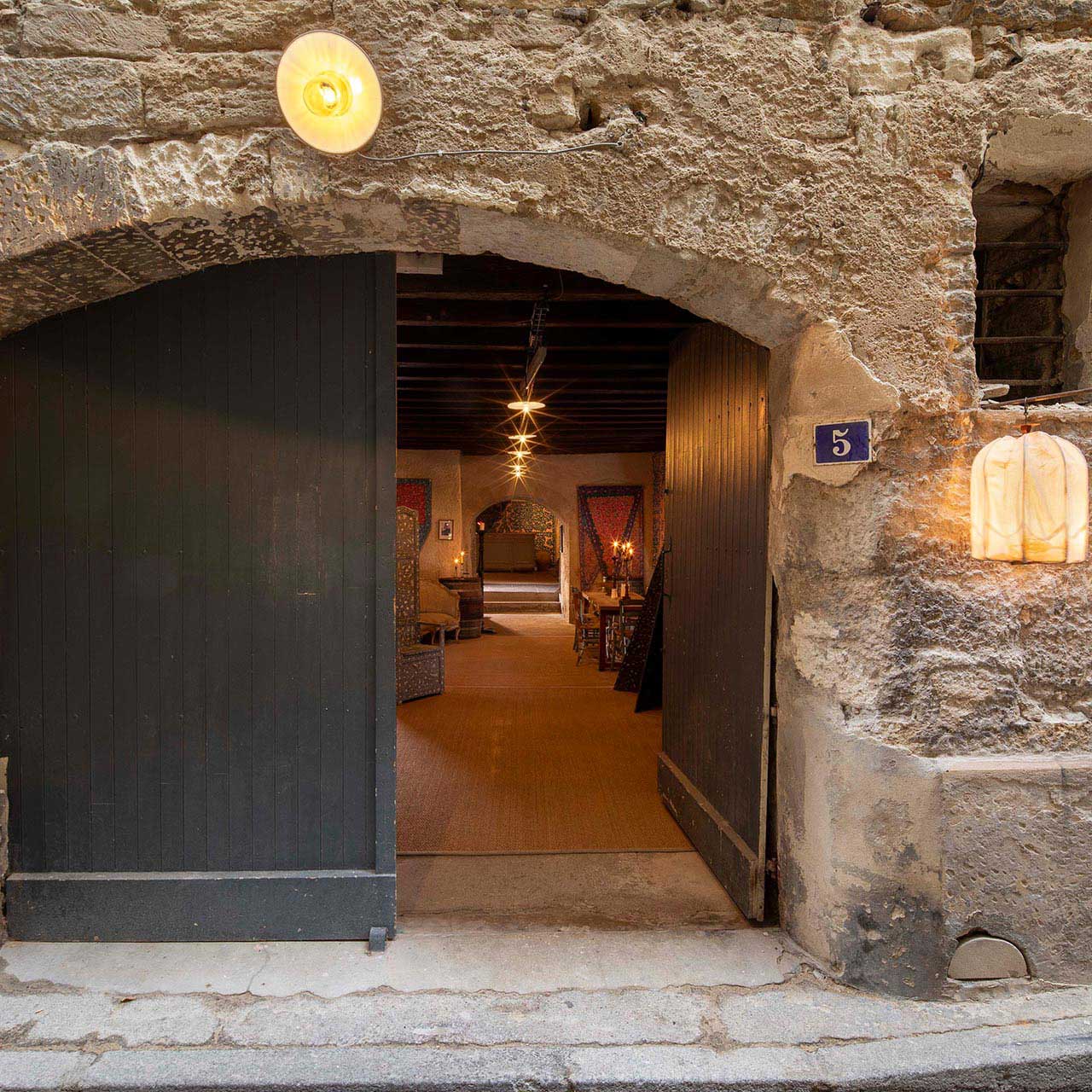 A centuries-old exterior at another of the hotel's dining options, Le Mirage. © La Mirande