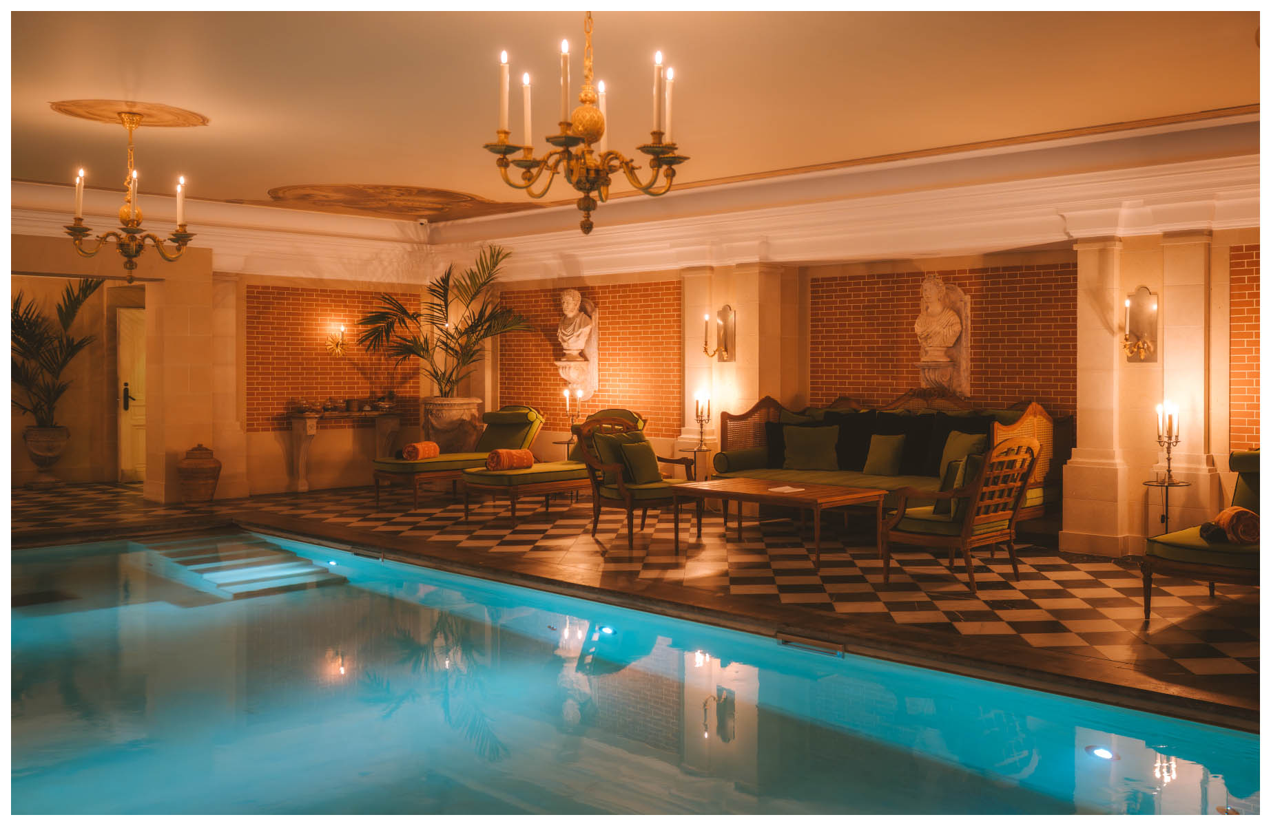 Le spa de l'hôtel Airelles, Château de Versailles - Le Grand Contrôle. © Joann Pai/The MICHELIN Guide