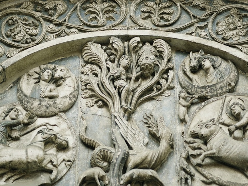 Fregi di Antelami al Battistero