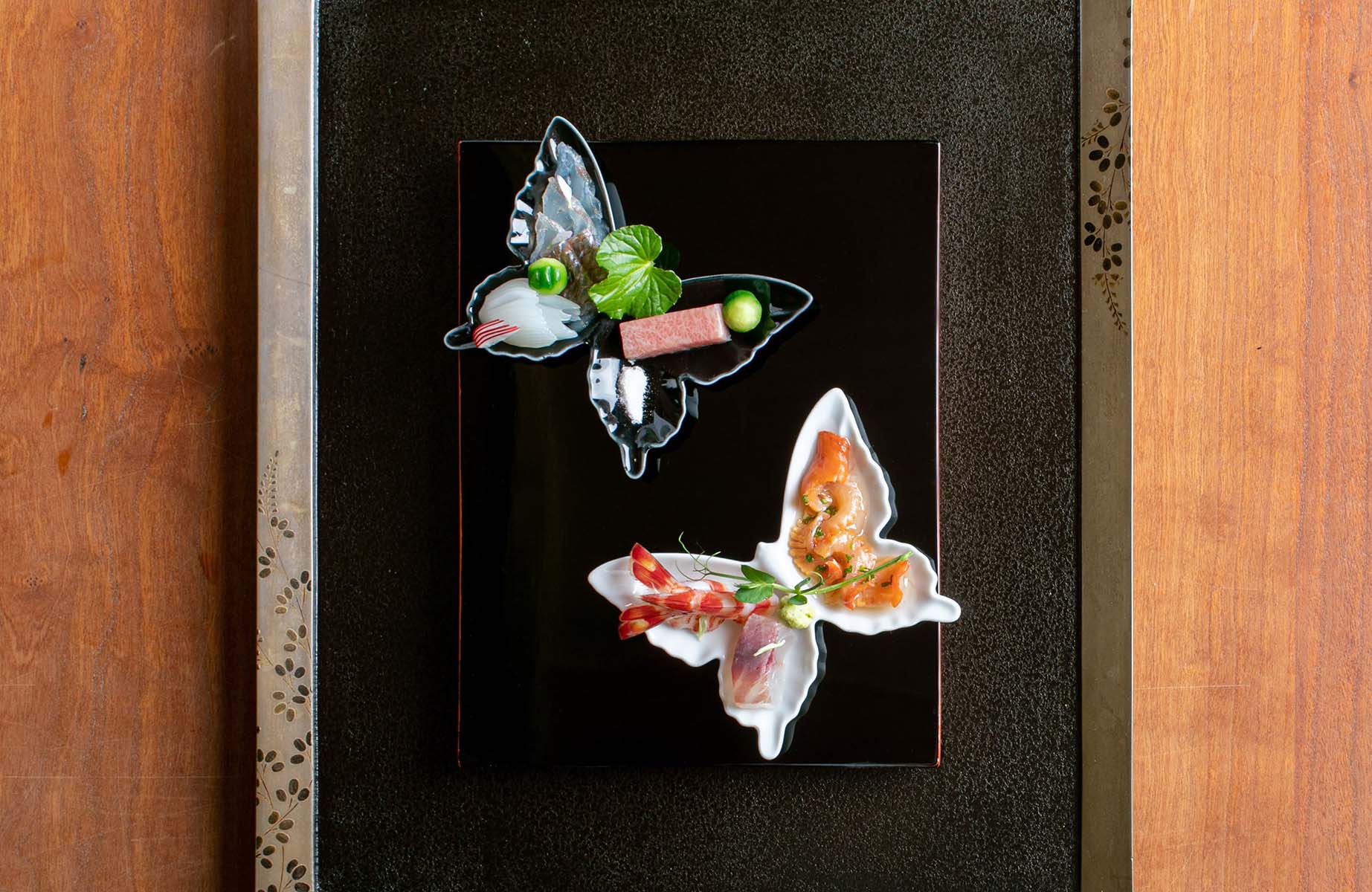 The MICHELIN Guide covers more than 50 destinations, and Japan has one of the highest counts of Stars in the world. One example in Nara, Oryori Hanagaki, is led by Chef Toshihiko Furuta, who shares his love of period serving vessels. ©Oryori Hanagaki 