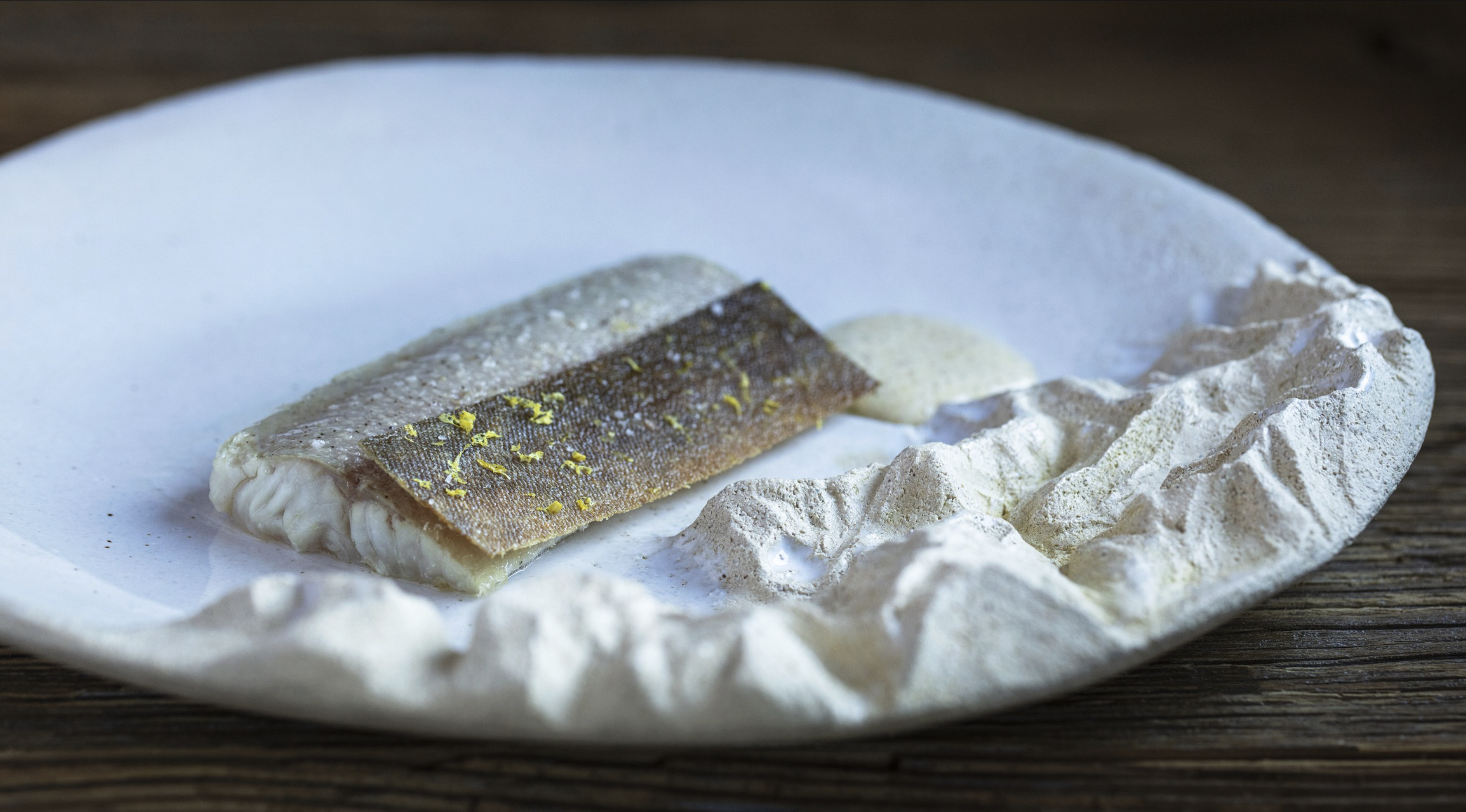 La Bouitte : Omble chevalier,c hair tremblante, peau craquante, mousse de beurre noisette © Matthieu Cellard