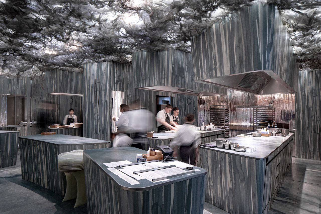 Enigma, con su futurista y sorprendente interiorismo, recuerda la Fortaleza de la Soledad de Superman en el Ártico. © Moisés Torné/Enigma