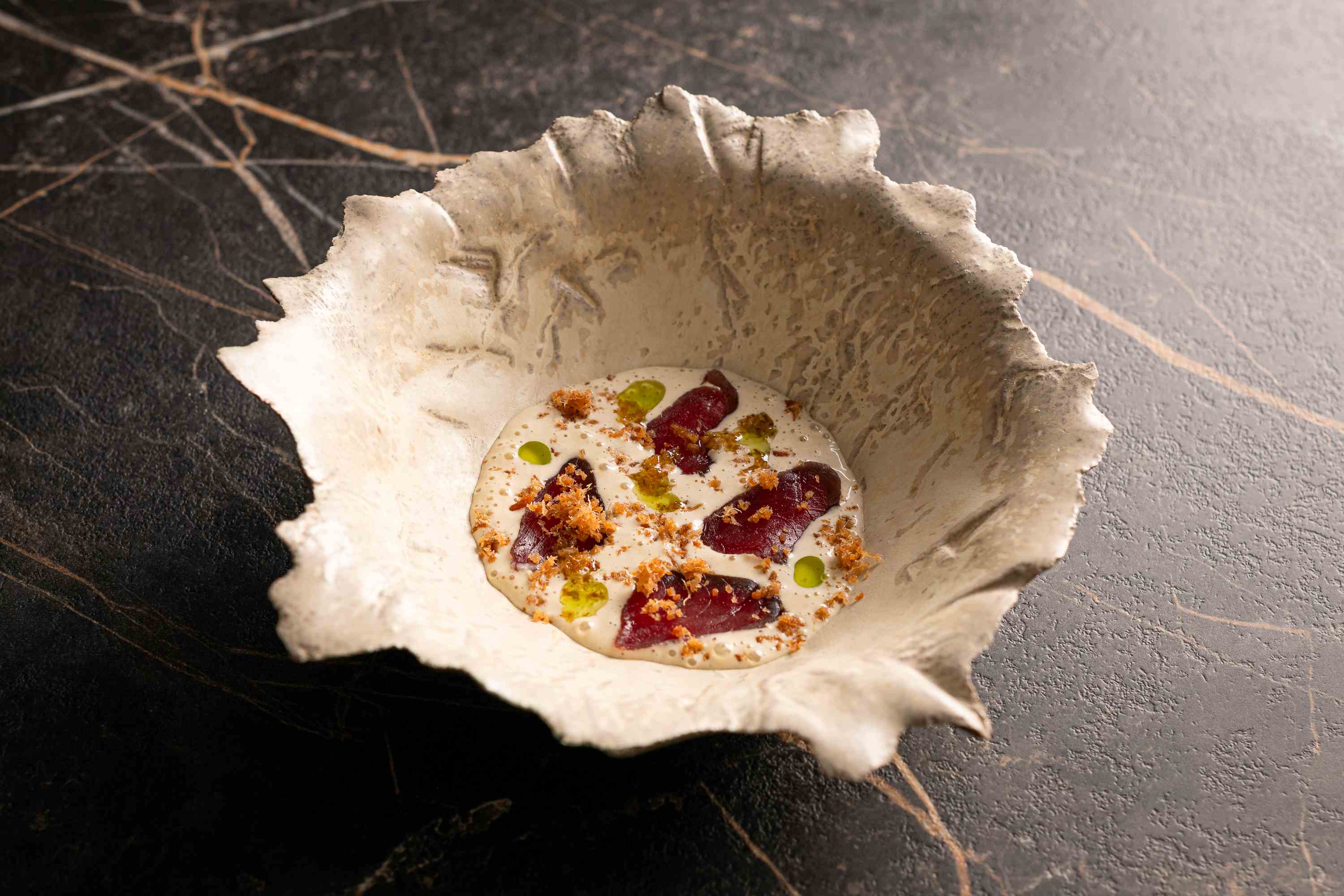 The version of Italian classic vitello tonnato served at Mare, a One MICHELIN Star restaurant in Cádiz. © Peter Marconi/Mare