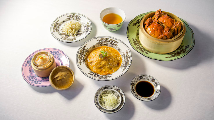 Summer Pavilion ushers in hairy crab season with elegant à la carte offerings, such as its steamed hairy crab meat and chicken dumpling (S$16++), available for both lunch and dinner. (©Summer Pavilion)