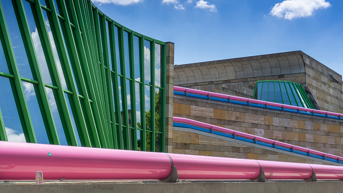Kunstmuseum der Staatsgalerie in Stuttgart © makasana/iStock